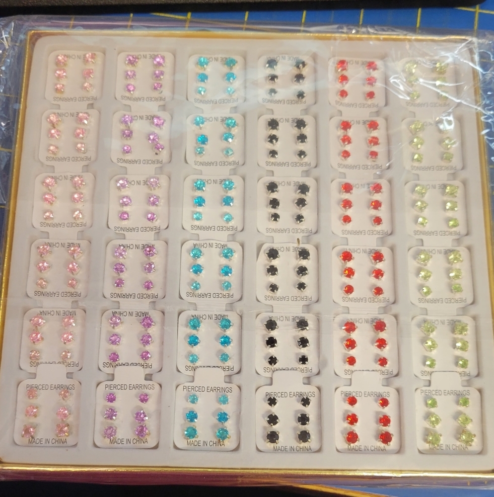 Assorted Colorful Stud Earrings Lot Of 108 Pair 25$